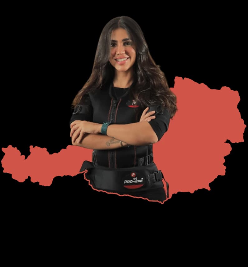 Professional athlete training with Pro Icon wireless EMS suit technology